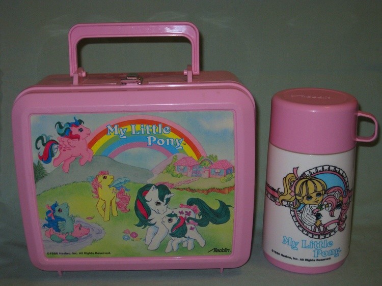 All 80s Kids Will Recognize These 15 Back-To-School Supplies