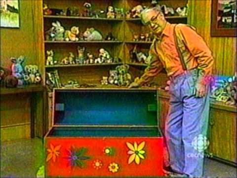 Did You Know These 7 Interesting Facts About Mr. Dressup?