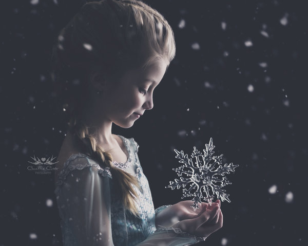 Mom Transforms Her Daughter Into A Princess In Stunning Photos