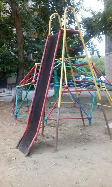 20 Playgrounds That Absolutely Should Not Exist
