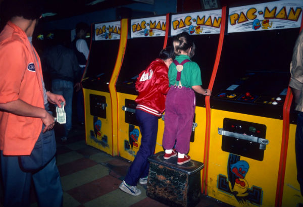 Arcade Photos That Bring Back So Much Nostalgia You'll Reach For Your Quarters