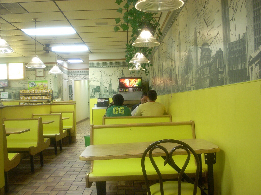 11 Photos Of '90s Fast Food Restaurants That Will Bring Back So Many Delicious Memories
