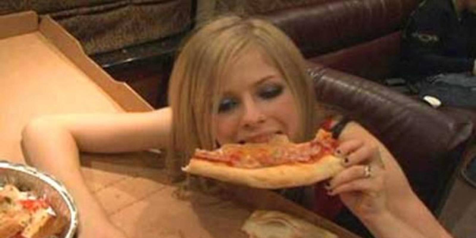 15 Reasons Why 00s Girls Loved Avril Lavigne That Aren't So Complicated