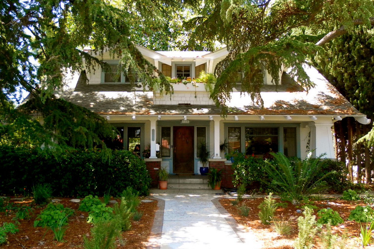 Have You Ever Wondered How Much Famous TV Homes From Your Favorite Shows Cost In Real Life?