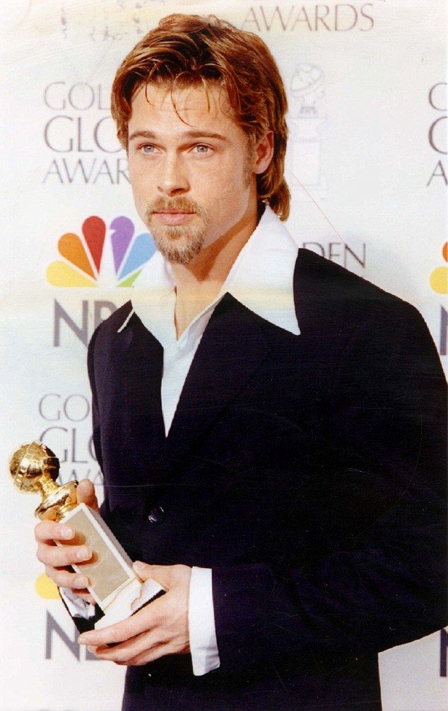 15 Photos From The Golden Globes In The '90s To Make You Realize Just How Long It's Been