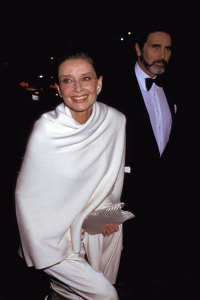 15 Photos From The Golden Globes In The '90s To Make You Realize Just How Long It's Been