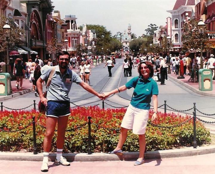12 Pictures Of Disneyland In The 80s That Will Take You Back To Your Best Summer Vacations