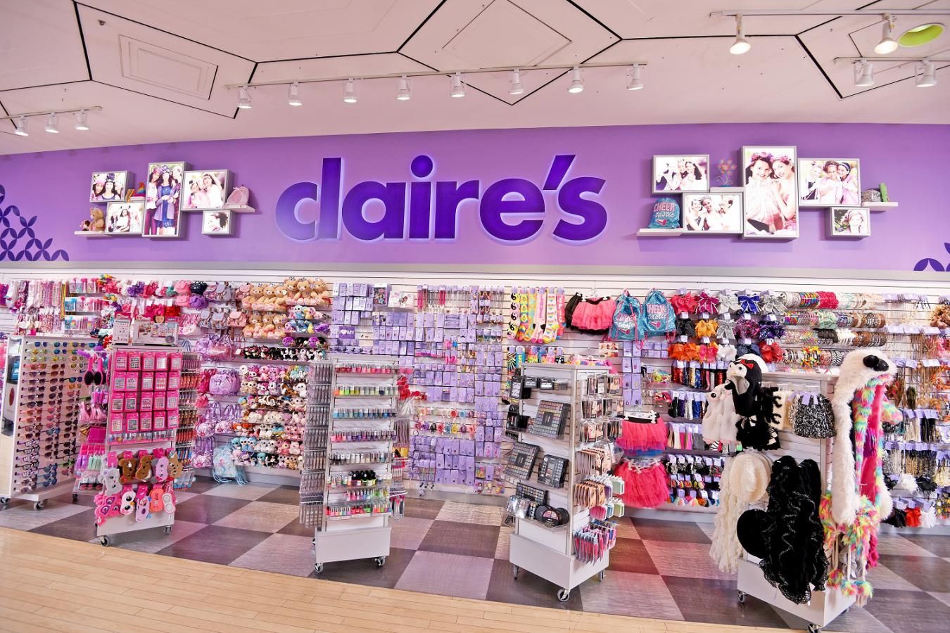 Claire's May Be Going Bankrupt, But These 11 Iconic Styles Will Live In Our Memories Forever