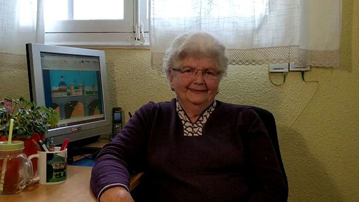 87-Year-Old Grandma Uses Microsoft Paint To Create Beautiful Masterpieces
