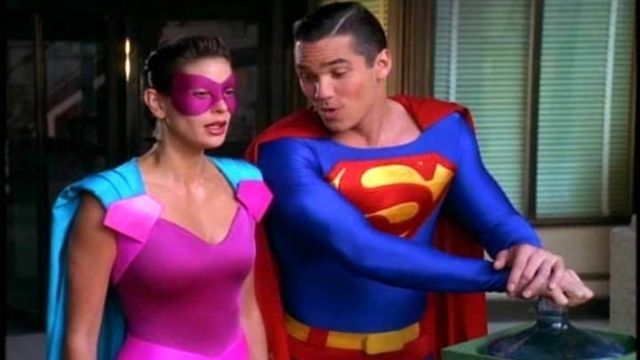 'Lois & Clark' Ended With A Cliffhanger Over 10 Years Ago, Now The Stars Are Hinting At A Revival