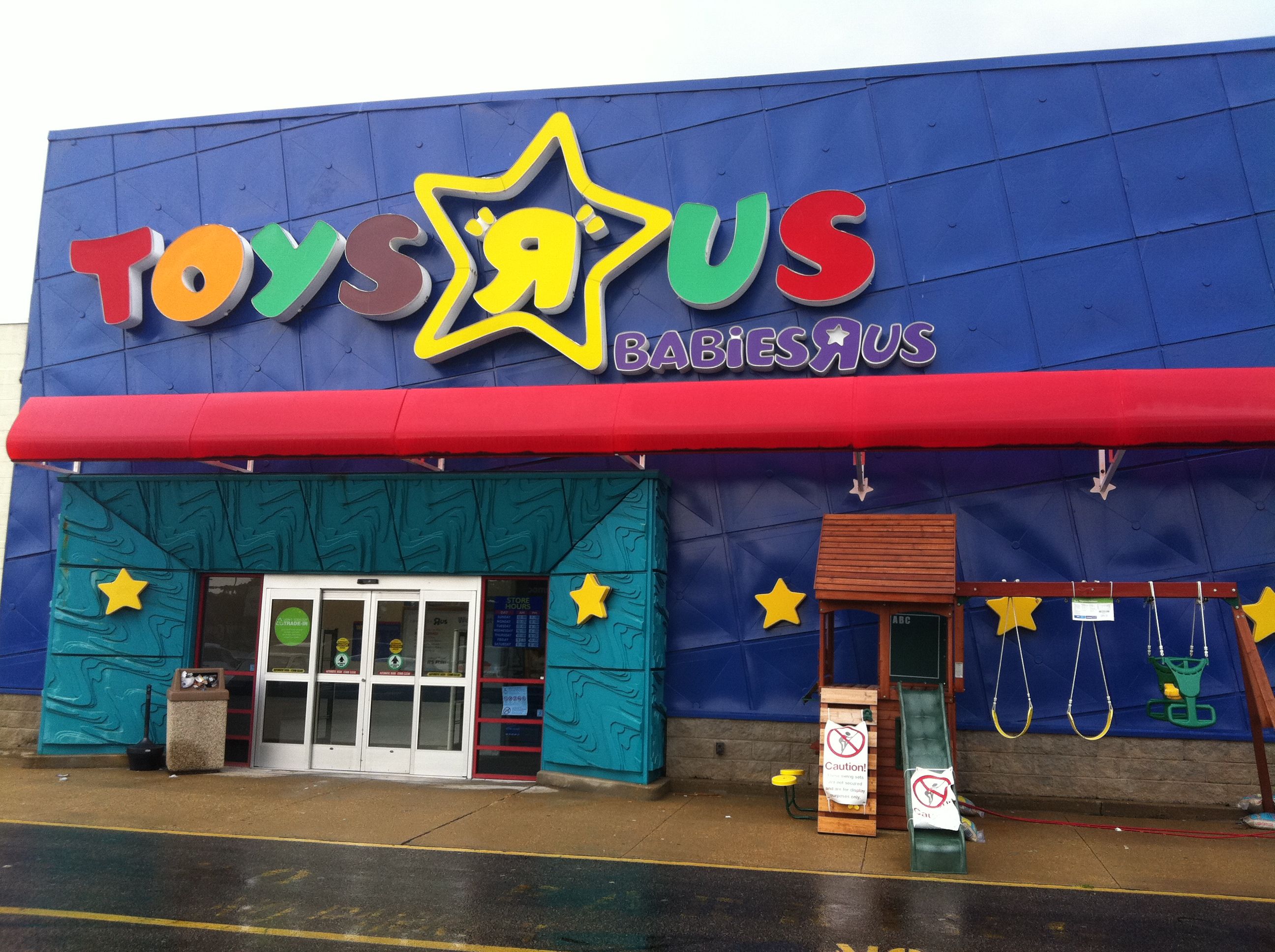 Toys 'R' Us May Be Back In Business With Investors Planning A Revival